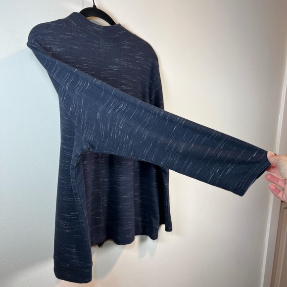 J. Jill Thermal Mock Neck Shirt Blue Cinched Hem Long Sleeves Kangaroo Pocket XL - Picture 4 of 12